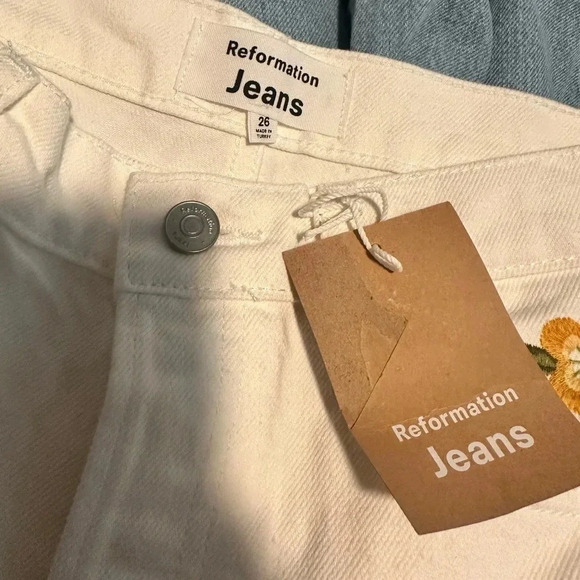 Reformation Cynthia Embroidered High Waist Straight Leg Jeans in Flora Sz 26 NWT - Picture 6 of 6